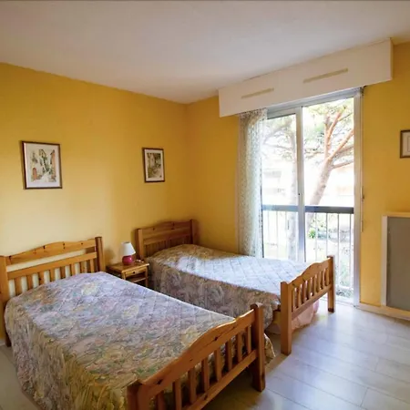 Nice 45m With Terrace In Apartamento Fréjus