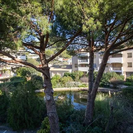 Nice 45m With Terrace In Apartment *